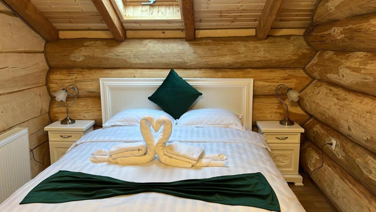 Pensiunea Mireasma Bucovinei Crucea Buitenkant foto